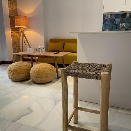 Апартаменты La Casa De La Escalera 2 Кордова Экстерьер фото